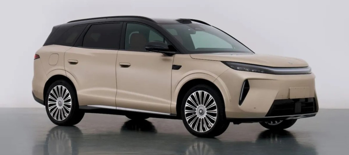 BYD Tang EV третьего поколения: 690 л.с. и два экрана