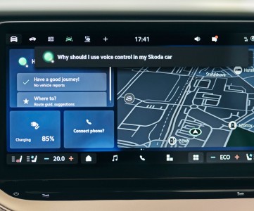 Голосовой помощник Škoda "Лаура" теперь дополнен функциями ChatGPT