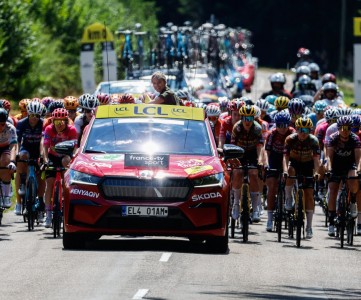 Škoda Auto: официальный партнер женского Тура Франции Zwift третий год подряд