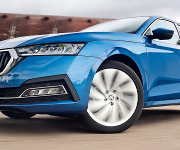 Skoda Octavia - автомобиль года 2020