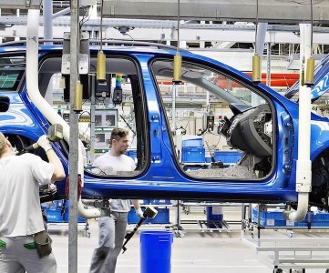 15 миллионов автомобилей на главном заводе
