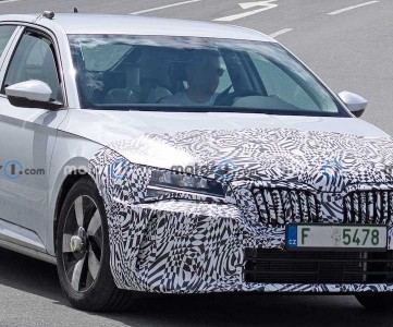 Шпионские снимки Skoda Superb следующего поколения