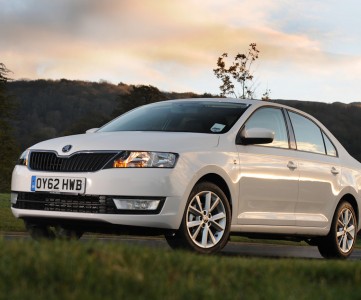 Занимательная Шкода Рапид 1.2