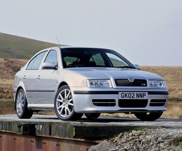 Семейный автомобиль Skoda Octavia Tour 2008 года